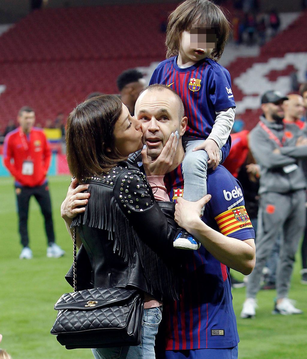 Iniesta y su familia en la final de la Copa del Rey de 2017