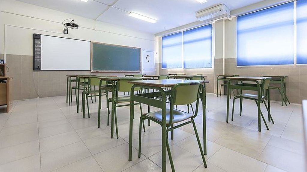 Sanidad cierra todos los colegios de España Sanidad cierra todos los colegios de España