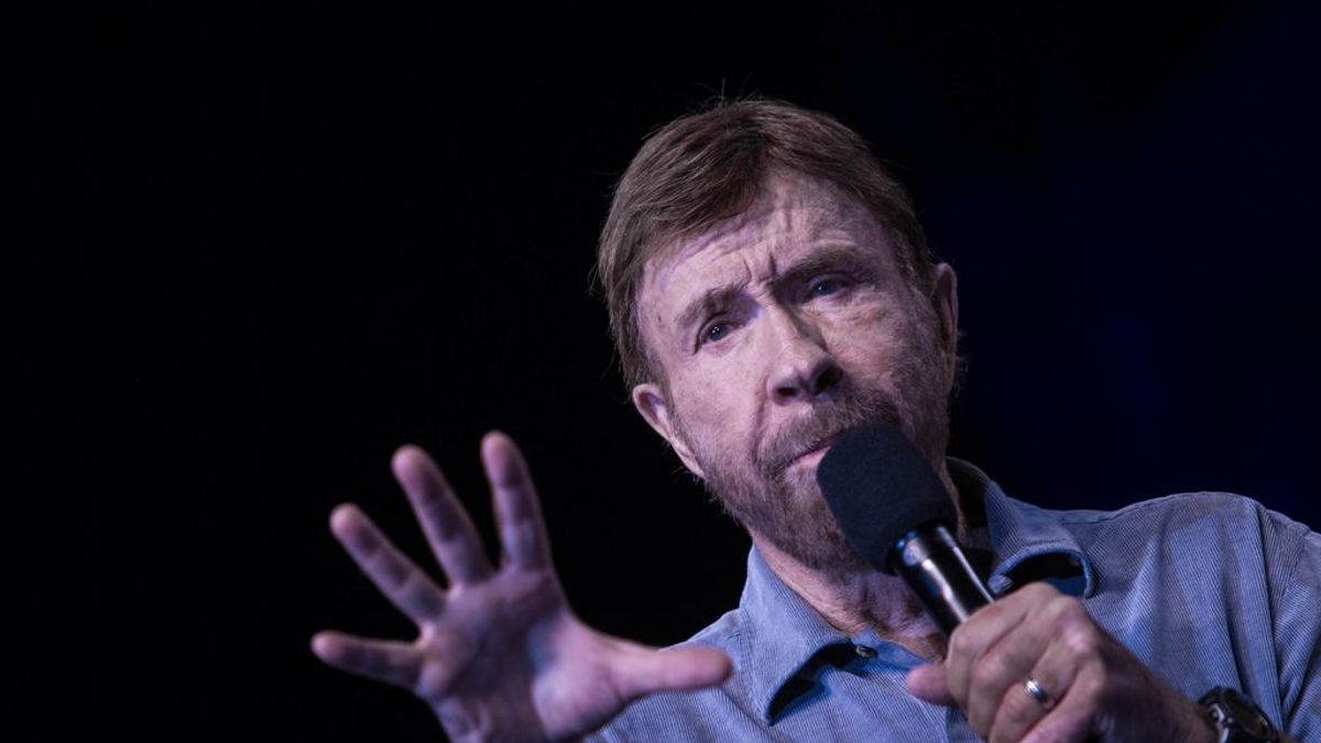 Ni el coronavirus puede con Chuck Norris, que hoy cumple 80 años Ni el coronavirus puede con Chuck Norris, que hoy cumple 80 años