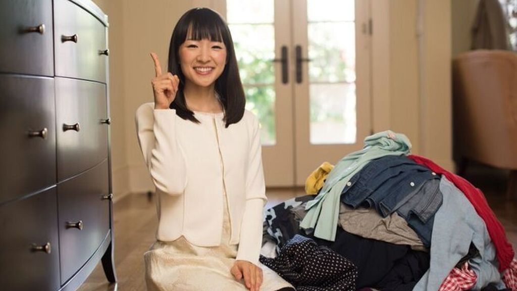 El arte de hacer la maleta de mano, según Marie Kondo