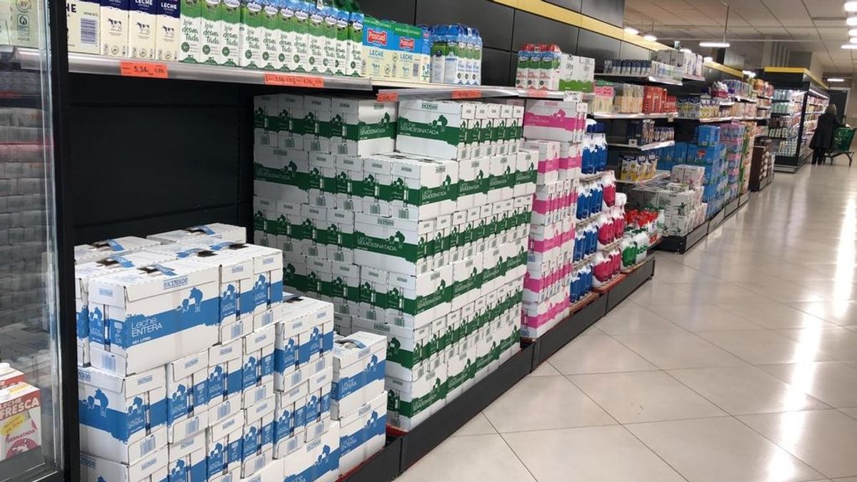 Los pedidos 'online' a Carrefour se multiplican por cuatro y Mercadona suspende el servicio en Madrid Los pedidos 'online' a Carrefour se multiplican por cuatro y Mercadona suspende el servicio en Madrid