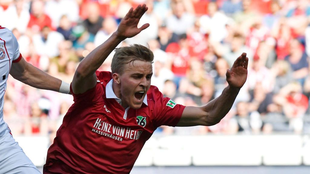 Timo Hubers, jugador del Hannover