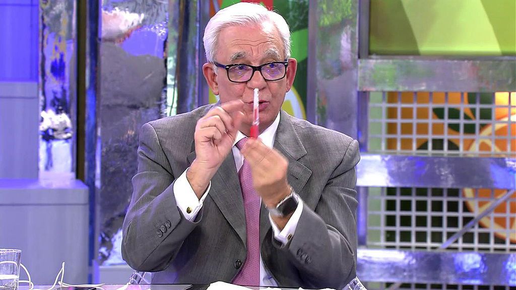 El catedrático Jesús Sánchez Martos explica cómo se realiza la prueba del coronavirus: