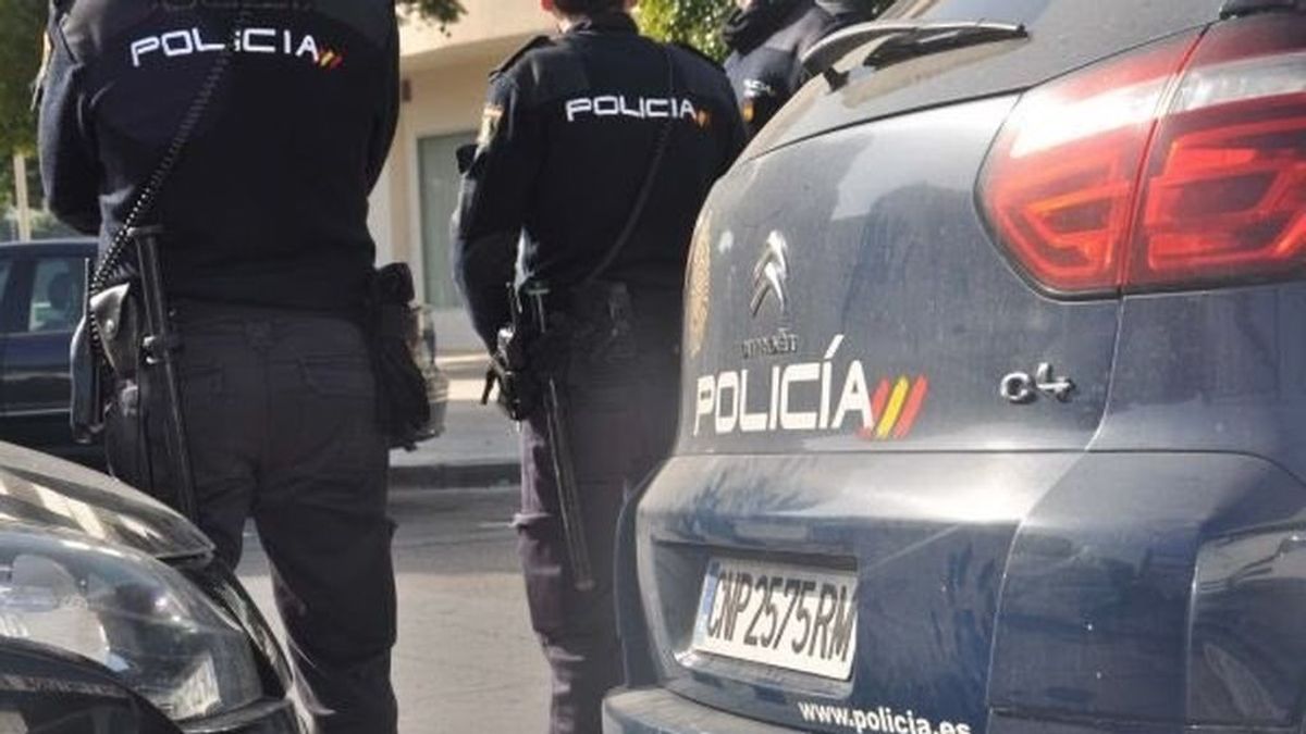 Detenido un ciclista por atropellar a un policía y saltarse un alto en Almería