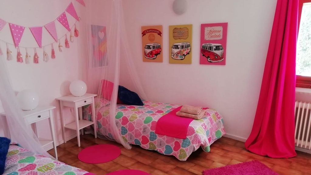 'La Casa de los Tronistas' lista para la convivencia