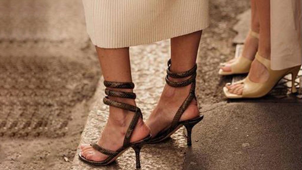 De Instagram a la calle: tendencias en sandalias que vas a llevar