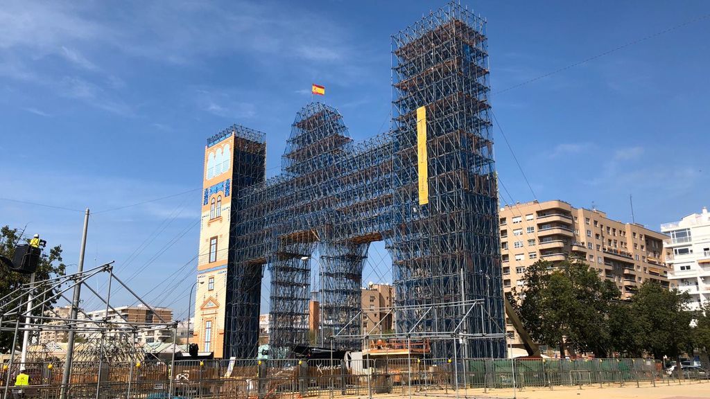 Las pérdidas ecónomicas en Sevilla se elevan a más de 1.200 millones de euros tras la suspensión de la Semana Santa y la Feria Las pérdidas ecónomicas en Sevilla se elevan a más de 1.200 millones de euros tras la suspensión de la Semana Santa y la Feria