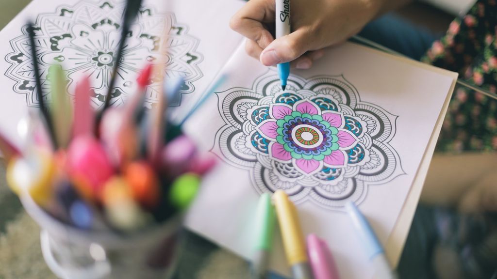 Hacer mandalas será también una buena opción.