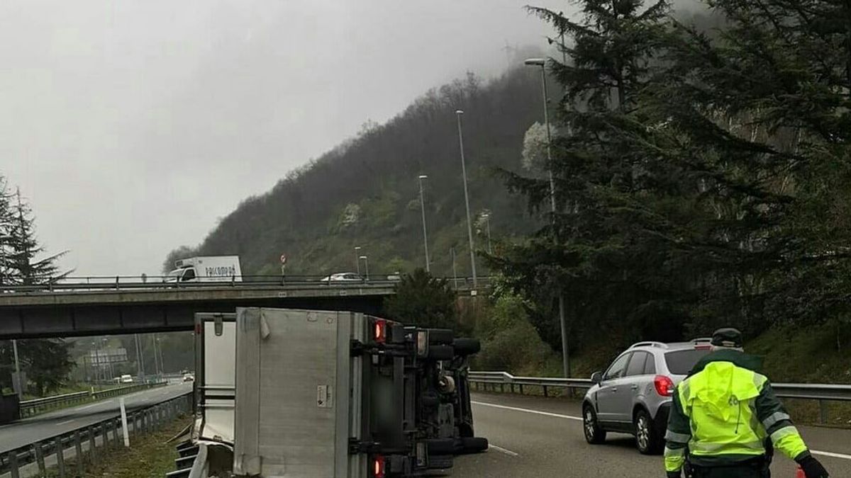 Es un bulo: tu seguro del coche sí te cubre a pesar del estado de alarma Es un bulo: tu seguro del coche sí te cubre a pesar del estado de alarma