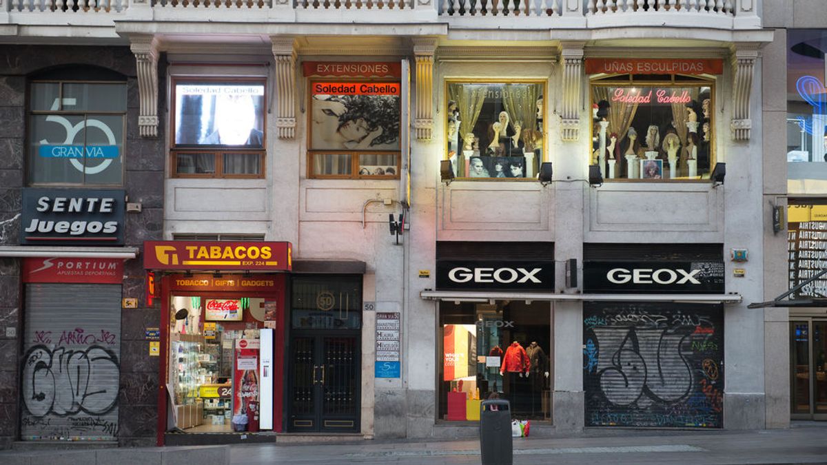 Afectados por cierres y despidos, a la espera de las medidas del Gobierno Afectados por cierres y despidos, a la espera de las medidas del Gobierno