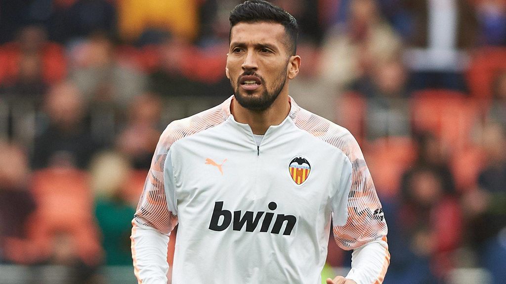 Mangala, Gaya y Garay, los tres jugadores del Valencia con positivo en coronavirus Mangala, Gaya y Garay, los tres jugadores del Valencia con positivo en coronavirus