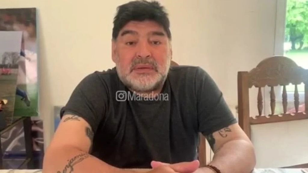 MARADONA, ENFADADA