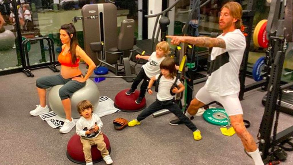 El entrenamiento en familia de Sergio Ramos y Pilar Rubio al ritmo de baby shark