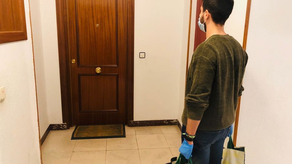 La solidaridad de tres jóvenes segovianos: "No somos héroes, solo queremos ayudar" La solidaridad de tres jóvenes segovianos: "No somos héroes, solo queremos ayudar"