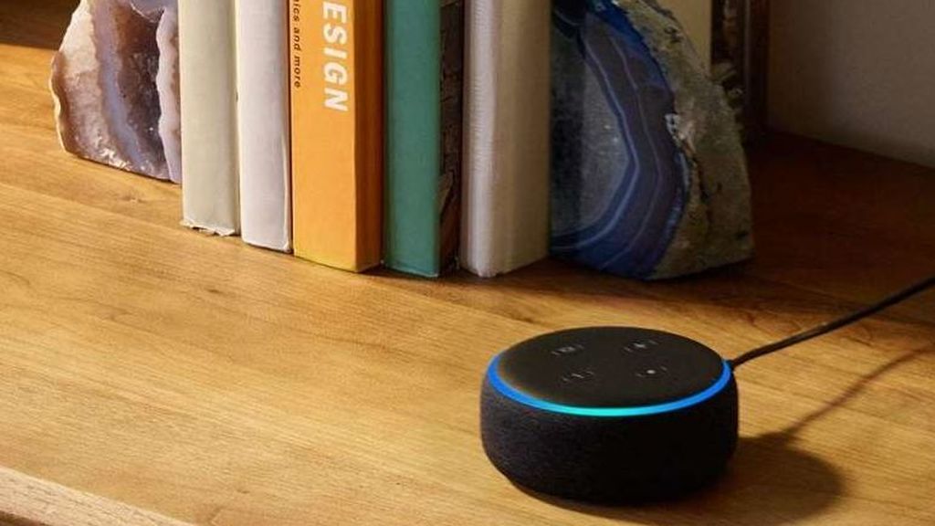 Alexa también te pide que te quedes en casa