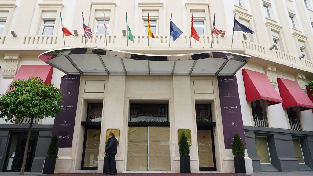 El Gobierno ultima una orden de cierre de hoteles y campings de corta estancia El Gobierno ultima una orden de cierre de hoteles y campings de corta estancia