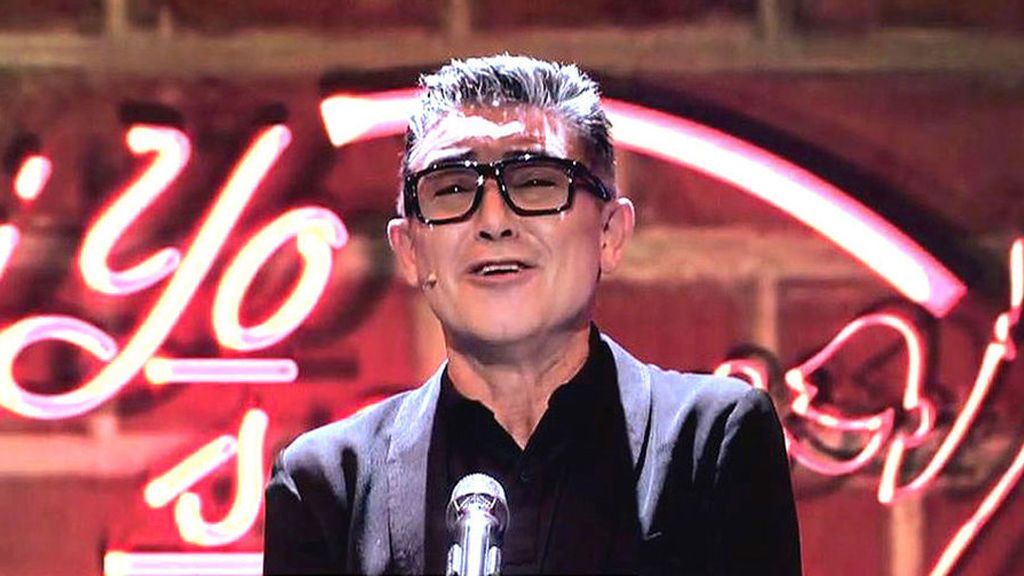 Ángel Garó reprende a gritos a un extranjero que pasea por la calle en Málaga: "¡Home! ¡Street no!"