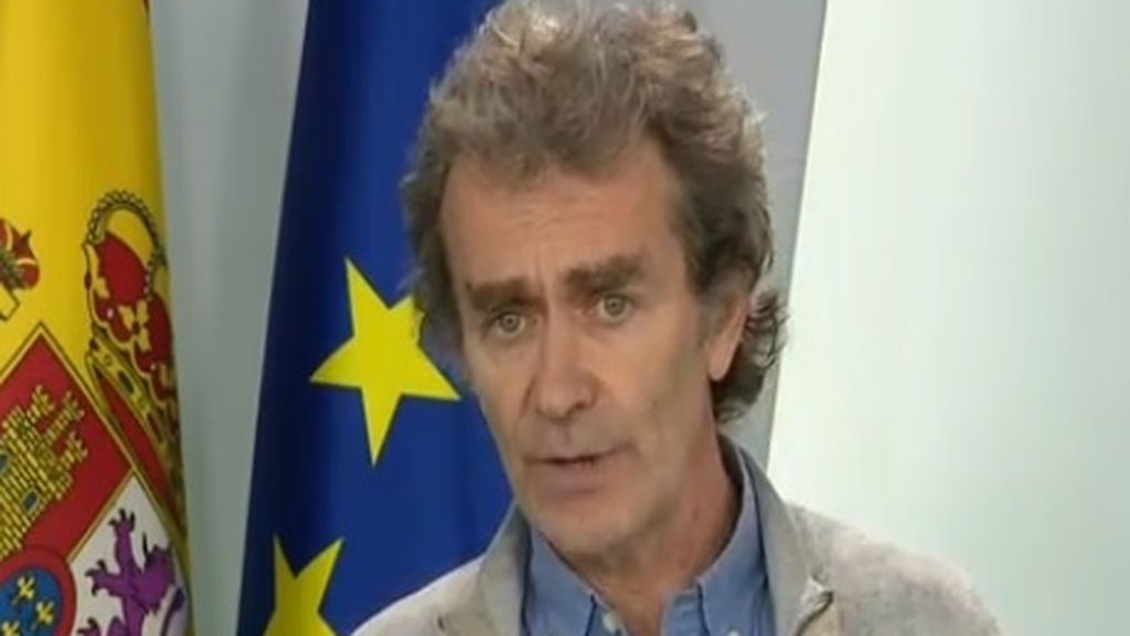 Simón responde a Díaz Ayuso: "No se está bloqueando material, esas acusaciones dañan al sistema" Simón responde a Díaz Ayuso: "No se está bloqueando material, esas acusaciones dañan al sistema"