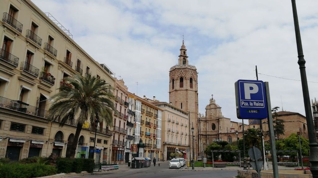 Plaza Reina vacía