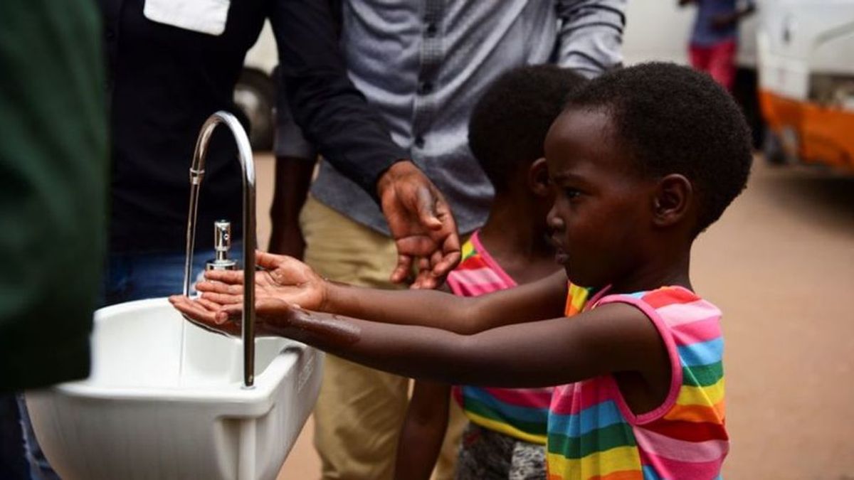 Más de 3.000 millones de personas no tienen agua para lavarse las manos y frenar el coronavirus