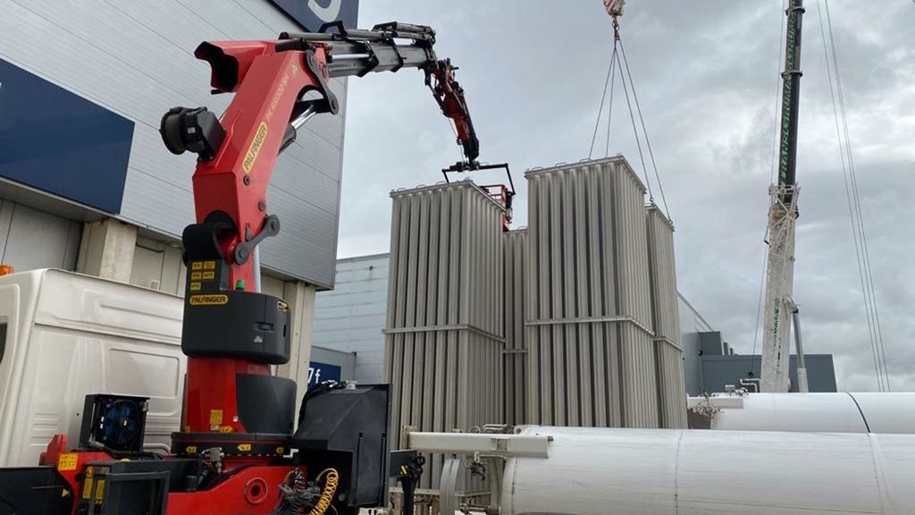 El hospital de campaña del Ifema ya acoge a los enfermos de coronavirus, en imágenes