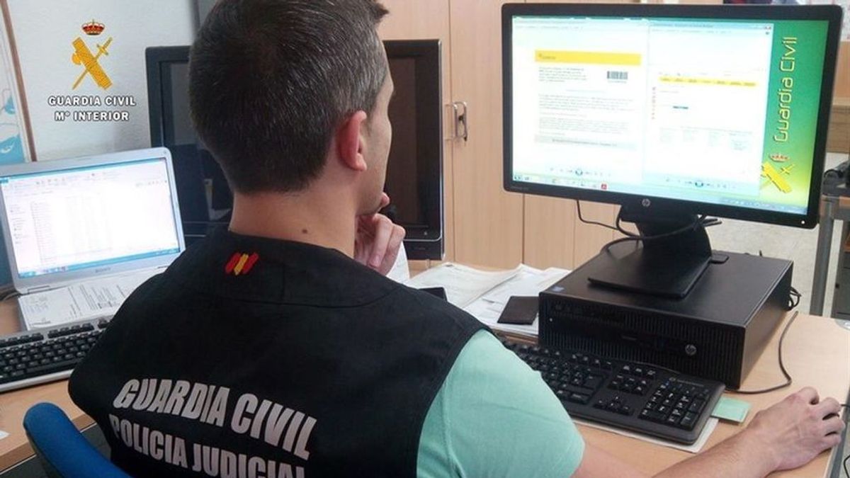 Los ciberdelincuentes aprovechan el miedo al coronavirus para difundir bulos y lanzar ataques informáticos Los ciberdelincuentes aprovechan el miedo al coronavirus para difundir bulos y lanzar ataques informáticos