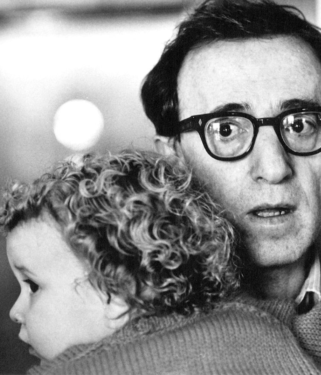 Woody Allen y la hija adoptiva de Mia Farrow, Dylan