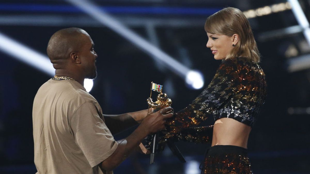 Kim Kardashian ataca a Taylor Swift tras filtrarse una conversación con su marido Kanye West Kim Kardashian ataca a Taylor Swift tras filtrarse una conversación con su marido Kanye West
