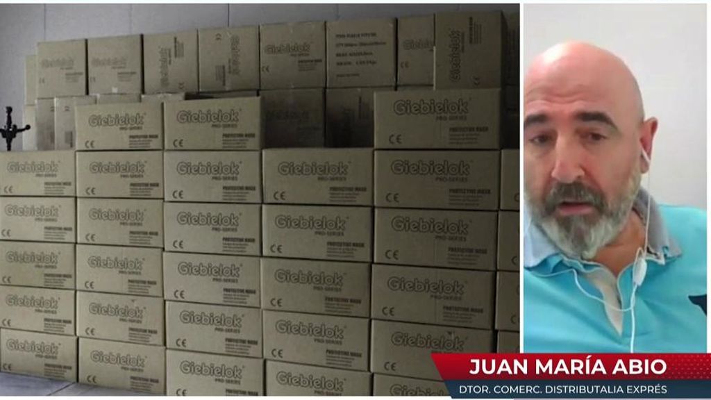 José María Abio, distribuidor: “Tengo 150.000 mascarillas retenidas en el aeropuerto desde hace dos días”