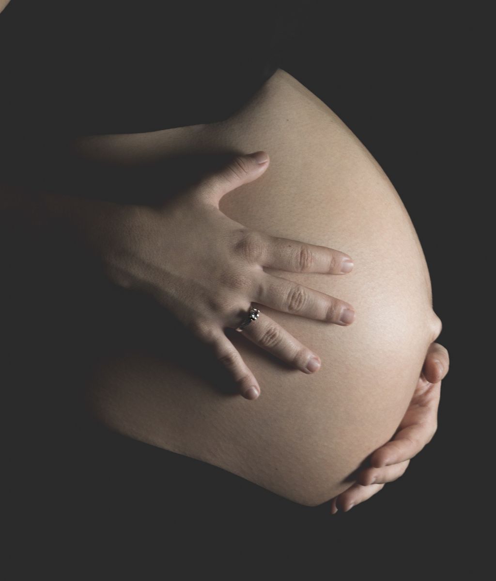 embarazada-luna-llena-pixabay
