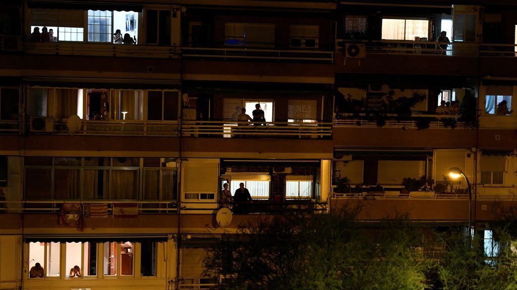 Madrid publica una guía de buenas prácticas frente al coronavirus para las comunidades de vecinos Madrid publica una guía de buenas prácticas frente al coronavirus para las comunidades de vecinos