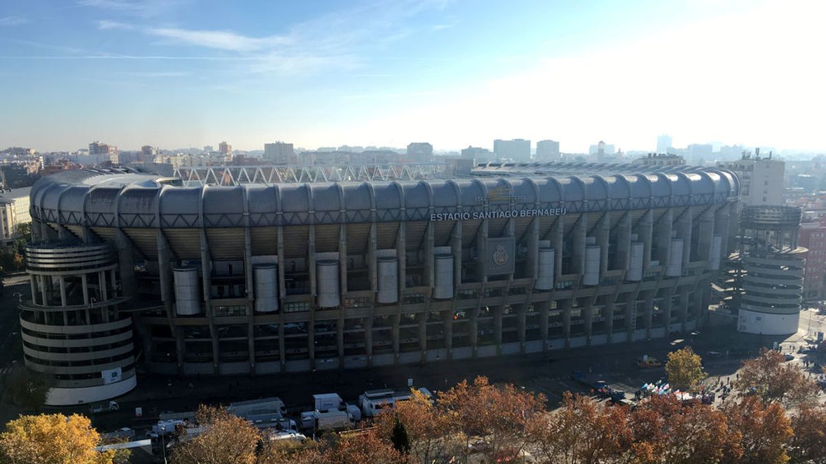 El Santiago Bernabéu se convierte en el gran centro logístico para almacenar material sanitario El Santiago Bernabéu se convierte en el gran centro logístico para almacenar material sanitario