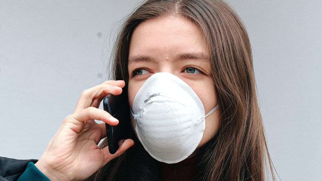 mujer telefono mascarilla mujer telefono mascarilla