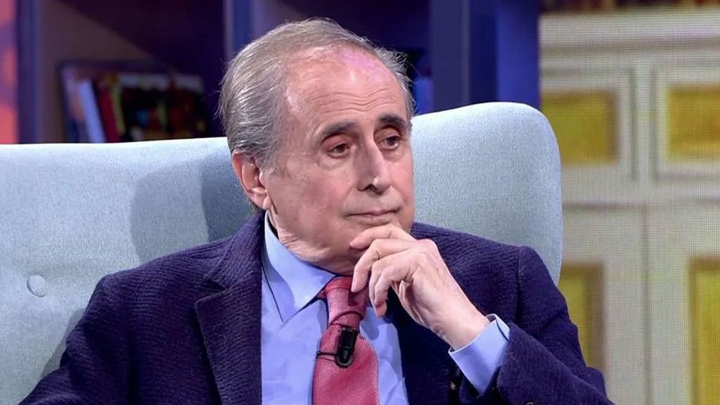 Jaime Peñafiel (88) y su mujer tienen coronavirus: "No debimos movernos de casa" Jaime Peñafiel (88) y su mujer tienen coronavirus: "No debimos movernos de casa"