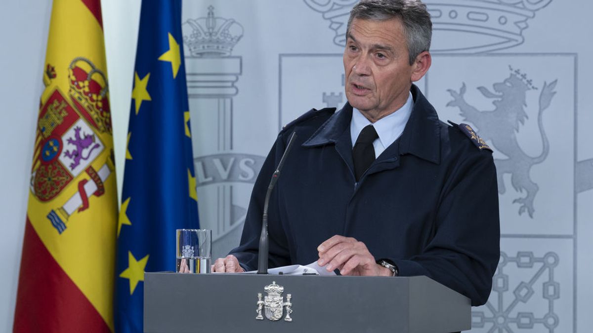 El general Villarroya en rueda de prensa El general Villarroya en rueda de prensa