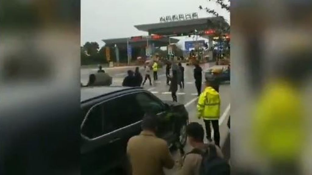 El miedo al coronavirus persiste en China: la policía impide a ciudadanos de Hubei cruzar a Jiangxi El miedo al coronavirus persiste en China: la policía impide a ciudadanos de Hubei cruzar a Jiangxi
