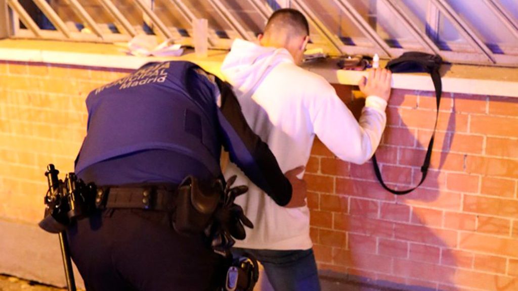 Un repartido de Glovo descubre que dos particulares vendían droga a través de su empresa Un repartido de Glovo descubre que dos particulares vendían droga a través de su empresa