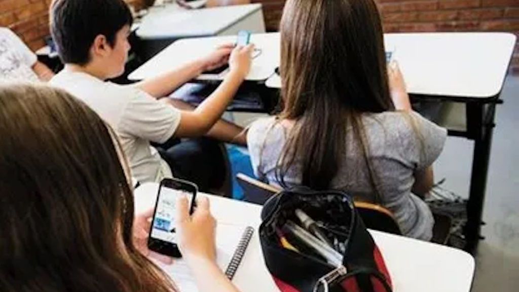 Clases y deberes por whatsapp Clases y deberes por whatsapp