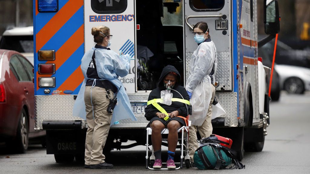 Nueva York informa de 7.681 nuevos casos de coronavirus y suma ya 52.318 contagiados y 728 muertes Nueva York informa de 7.681 nuevos casos de coronavirus y suma ya 52.318 contagiados y 728 muertes