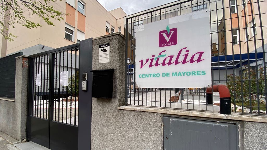 La hija de una mujer ingresada en la residencia de Leganés: "Mi madre dice que ha vivido cosas horrorosas" La hija de una mujer ingresada en la residencia de Leganés: "Mi madre dice que ha vivido cosas horrorosas"