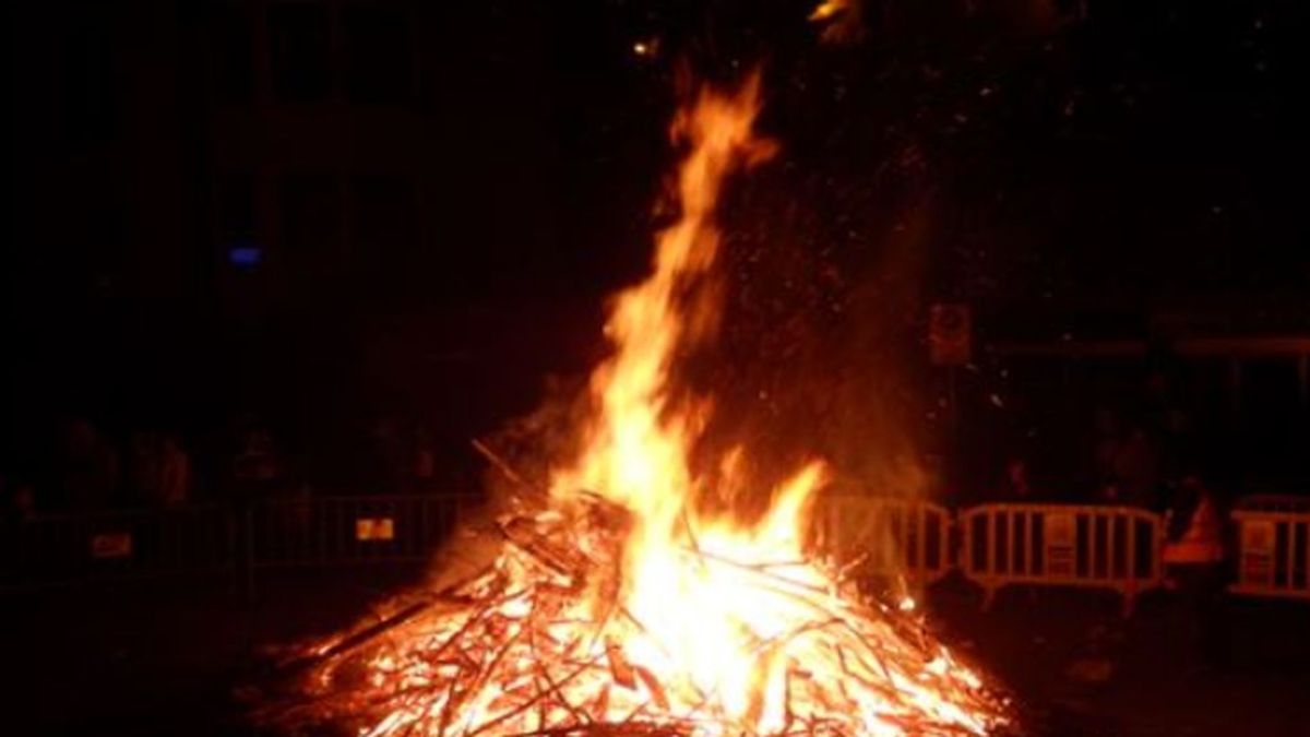 Las hogueras de San Juan se celebrarán entre el 2 y 6 de septiembre