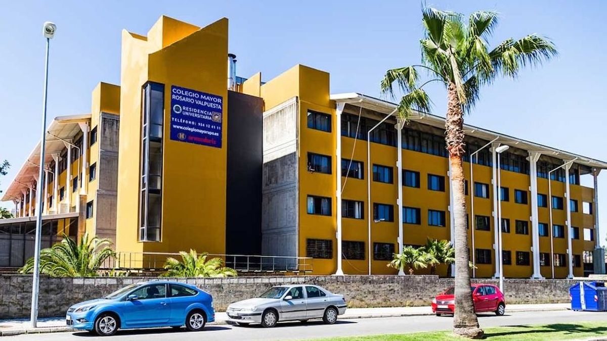 Difundir bulos tiene consecuencias: detenida una residente de un colegio mayor por “gastar una broma” Difundir bulos tiene consecuencias: detenida una residente de un colegio mayor por “gastar una broma”