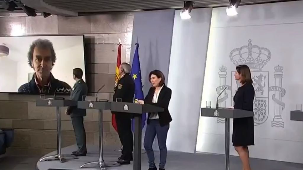 Fernando Simón interviene en la rueda de prensa a través de una videollamada: "Me encuentro bien"
