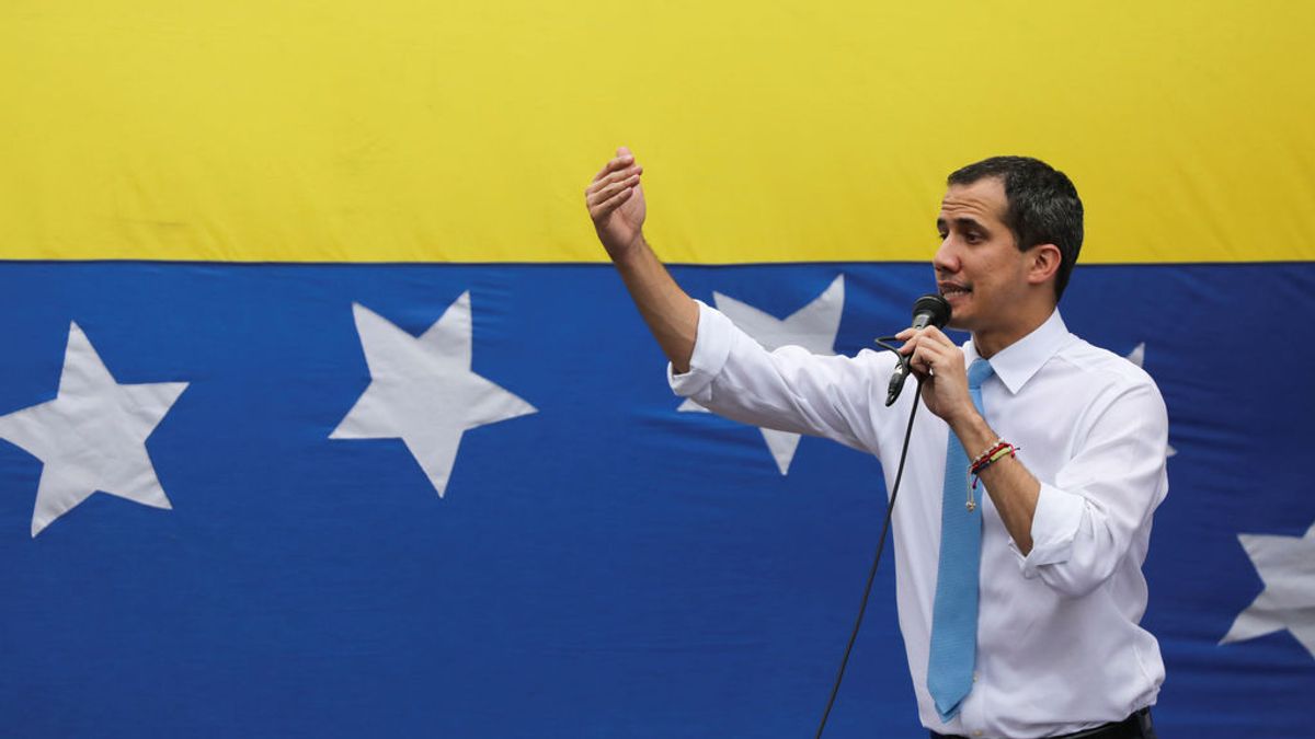 Juan Guaidó citado por la fiscalía acusado de "intento de Golpe de Estado"