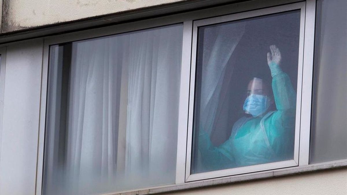 Tres de las trabajadoras confinadas en la residencia leonesa de El Roble dan positivo por coronavirus Tres de las trabajadoras confinadas en la residencia leonesa de El Roble dan positivo por coronavirus