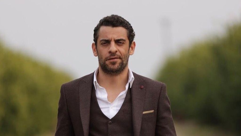 Dağhan Külegeç, el actor que da vida a Mete Uyar