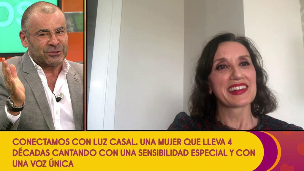 La iniciativa de Luz Casal ante el coronavirus: charlar telefónicamente con personas que están enfermas o solas