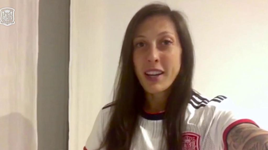 El mensaje de la Selección femenina a una residencia en la que conviven cuidadores y ancianos: “Con gente como vosotros, saldremos adelante”