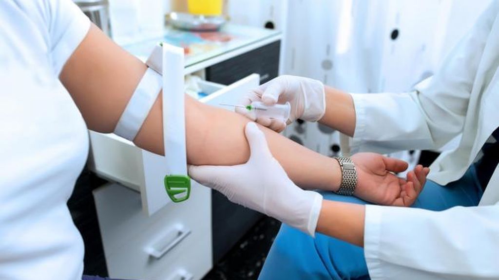 Lo mejor será hacerse un análisis de sangre al principio del embarazo.