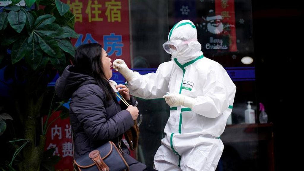 Test rápido de coronavirus en las calles de China